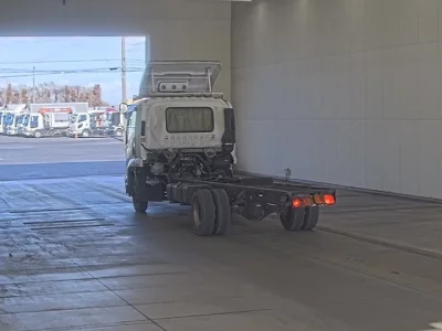 Isuzu FORWARD  с аукциона в Японии