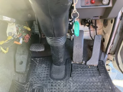 Isuzu FORWARD  с аукциона в Японии