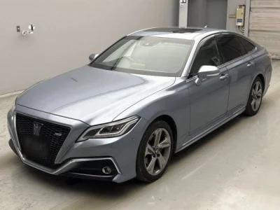 Toyota CROWN  с аукциона в Японии