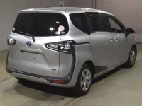 Toyota SIENTA лот № 2208 оценка 5  с аукциона в Японии 1