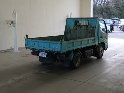 Toyota DYNA  с аукциона в Японии