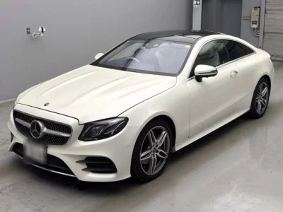 Mercedes-Benz E CLASS  с аукциона в Японии