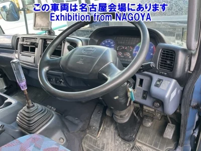 Hino TRUCK
