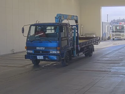 Isuzu FORWARD  с аукциона в Японии
