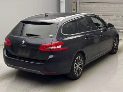 Peugeot 308  с аукциона в Японии