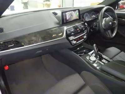 BMW 5-Series  с аукциона в Японии