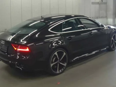 Audi RS7  с аукциона в Японии