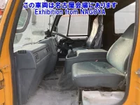 Nissan TRUCK лот № 72026 оценка 3  с аукциона в Японии 4