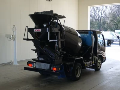 Hino DUTRO  с аукциона в Японии