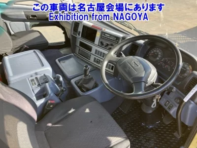 Hino TRUCK