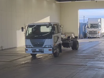 Nissan TRUCK  с аукциона в Японии