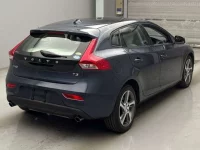Volvo V40 лот № 5119 оценка 4.5  с аукциона в Японии 1