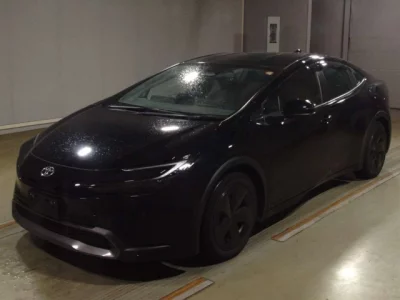 Toyota PRIUS  с аукциона в Японии