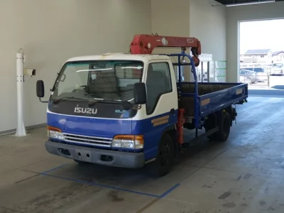 Isuzu ELF  с аукциона в Японии