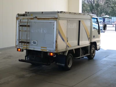 Isuzu ELF  с аукциона в Японии