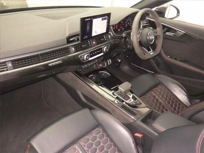 Audi RS4  с аукциона в Японии