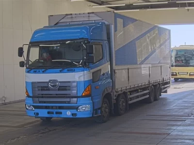 Hino PROFIA  с аукциона в Японии
