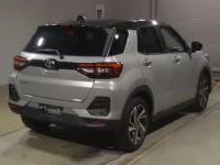 Toyota RAIZE лот № 2267 оценка 4  с аукциона в Японии 1