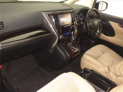 Toyota ALPHARD  с аукциона в Японии