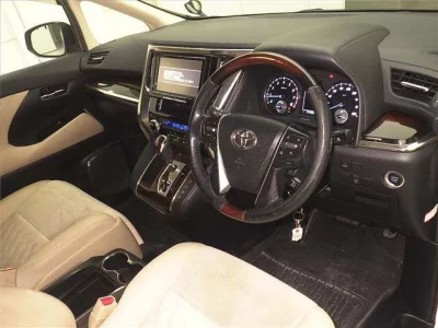 Toyota ALPHARD  с аукциона в Японии