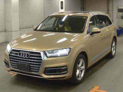 Audi Q7  с аукциона в Японии