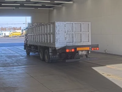 Nissan TRUCK  с аукциона в Японии