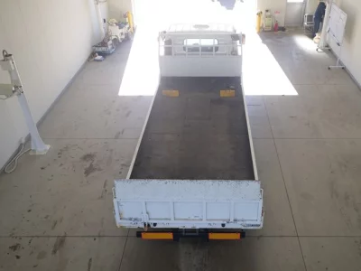 Isuzu ELF  с аукциона в Японии