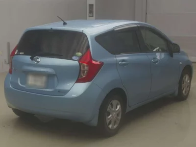 Nissan NOTE  с аукциона в Японии