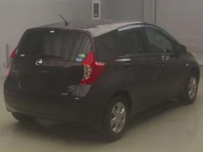 Nissan NOTE  с аукциона в Японии