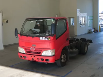 Hino DUTRO  с аукциона в Японии