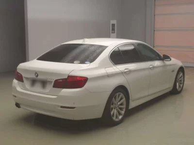 BMW 5-Series  с аукциона в Японии