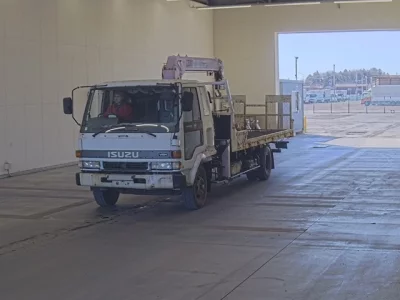 Isuzu FORWARD  с аукциона в Японии