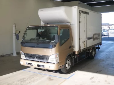 Mitsubishi CANTER  с аукциона в Японии