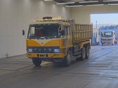 Mitsubishi SUPER GREAT  с аукциона в Японии