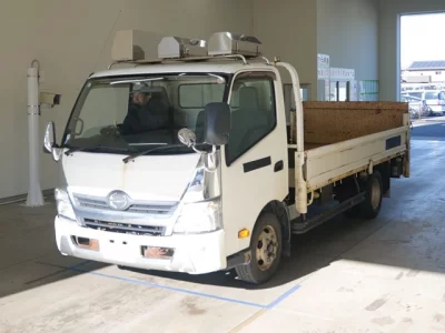 Hino DUTRO  с аукциона в Японии