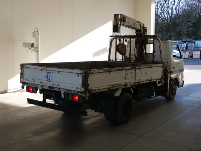 Isuzu ELF  с аукциона в Японии