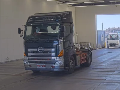 Hino TRUCK