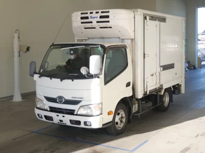 Hino DUTRO  с аукциона в Японии