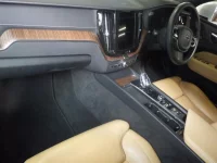 Volvo XC60 лот № 587 оценка 4.5  с аукциона в Японии 2