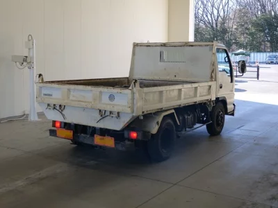 Isuzu ELF  с аукциона в Японии