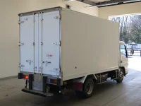 Mitsubishi CANTER лот № 1590 оценка R  с аукциона в Японии 1