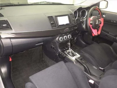 Mitsubishi LANCER  с аукциона в Японии