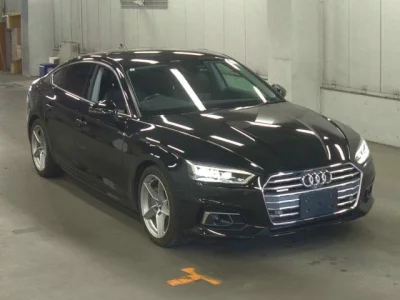 Audi A5  с аукциона в Японии