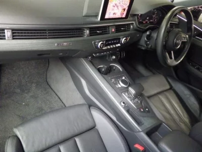 Audi A5  с аукциона в Японии