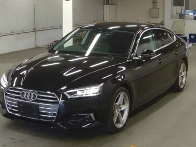 Audi A5  с аукциона в Японии