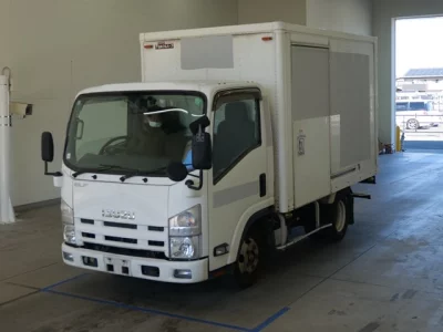 Isuzu ELF