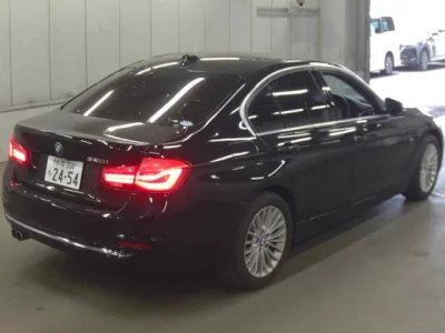 BMW 3-Series  с аукциона в Японии
