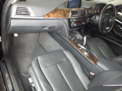 BMW 3-Series  с аукциона в Японии