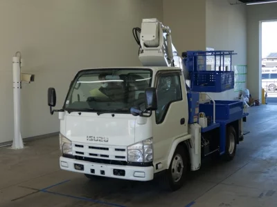 Isuzu ELF  с аукциона в Японии