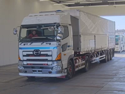 Hino PROFIA  с аукциона в Японии